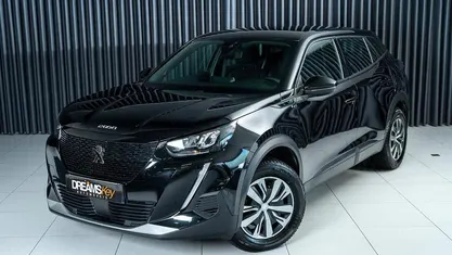 Preto Usado 2023 Peugeot e-2008 SUV | € 19.800 (Bom preço)
