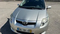 Cinza Usado 2007 Toyota Auris Sol Citadino | € 8.900 (Preço justo)