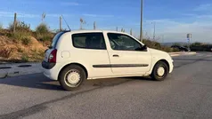 Usado 2006 Renault Clio II Citadino | € 2.850 (Preço justo)