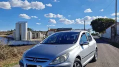 Cinzento Usado 2003 Peugeot 307 Sedan | € 2.300 (Preço justo)