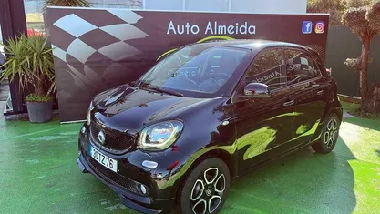 Preto Usado 2016 Smart ForFour Citadino | € 11.950 (Preço justo)