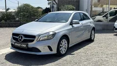 Cinza Usado 2016 Mercedes A160 Style Citadino | € 16.400 (Preço justo)
