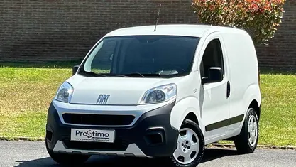 Branco Usado 2022 Fiat Fiorino Monovolume | € 10.950 (Bom preço)