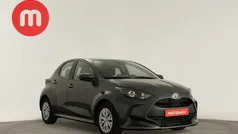 Cinzento Usado 2024 Toyota Yaris | € 18.999 (Preço justo)