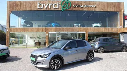 Usado 2023 Peugeot e-208 GT-line Citadino | € 19.900 (Preço justo)