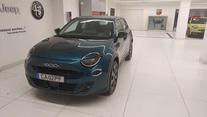 Usado Fiat 600 Icon 101 HP (74 kW) 2025 SUV