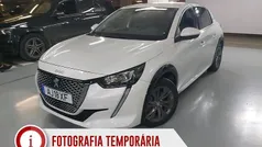 Usado 2021 Peugeot e-208 Allure Citadino | € 18.490 (Preço justo)