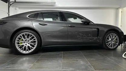 Usado 2017 Porsche Panamera Citadino | € 63.000 (Super Preço)