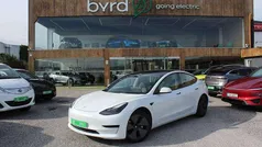 Branco Usado 2021 Tesla Model 3 Sedan | € 26.900 (Preço justo)