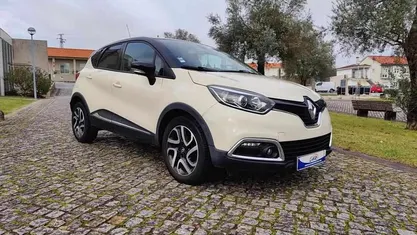 Usado Renault Captur 90 HP (66 kW) 2017 Bege SUV