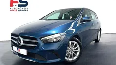 Azul Usado 2019 Mercedes B180 Style Monovolume | € 24.800 (Preço elevado)