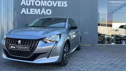 Usado Peugeot 208 Active 101 HP (74 kW) 2023 Cinza prata Citadino