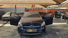 Azul Usado 2018 Mercedes A180 Urban | € 19.500 (Bom preço)