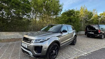 Cinzento Usado 2018 Land Rover Range Rover evoque SE Dynamic SUV | € 23.500 (Preço justo)