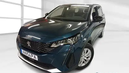 Azul Usado 2022 Peugeot 5008 Active Monovolume | € 26.400 (Preço justo)