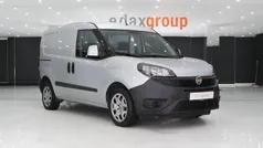 Cinzento Usado 2020 Fiat Doblò Monovolume | € 9.490 (Preço justo)