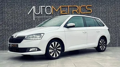 Branco Usado 2021 Skoda Fabia Style Citadino | € 15.900 (Preço justo)