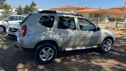 Cinzento Usado 2011 Dacia Duster SUV | € 7.750 (Preço justo)