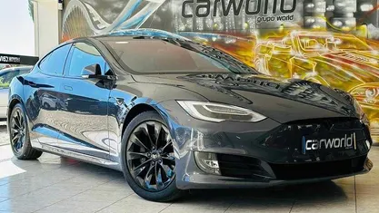 Cinzento Usado 2018 Tesla Model S Citadino | € 31.999 (Preço justo)