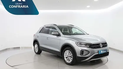 Usado VW T-Roc 110 HP (80 kW) 2024 Cinza SUV