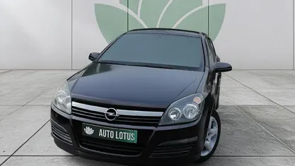 Preto Usado 2006 Opel Astra Enjoy Citadino | € 4.970 (Preço justo)