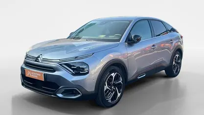 Usado 2024 Citroën C4 PureTech Sedan | € 22.141 (Preço justo)