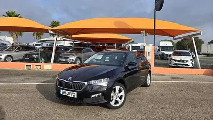 Preto Usado 2024 Skoda Scala Citadino | € 19.950 (Preço justo)