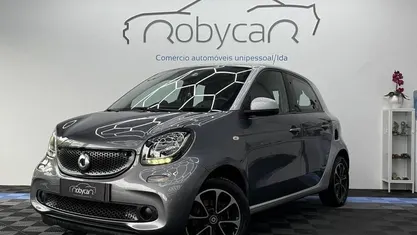 Cinzento Usado 2015 Smart ForFour Citadino | € 8.990 (Preço justo)