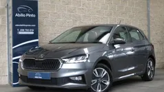 Cinzento Usado 2022 Skoda Fabia First Edition | € 15.900 (Preço justo)