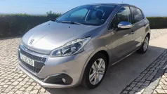Usado 2019 Peugeot 208 Allure Citadino | € 14.980 (Preço justo)