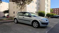 Cinzento Usado 2003 Renault Mégane II Citadino | € 1.500 (Preço justo)