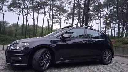 Usado VW Golf VII 105 HP (77 kW) 2014 Preto Citadino