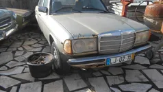 Usado 1980 Mercedes 240 Sedan | € 2.000