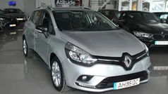 Cinza Usado 2021 Renault Clio V LIMITED Carrinha | € 14.970 (Preço justo)
