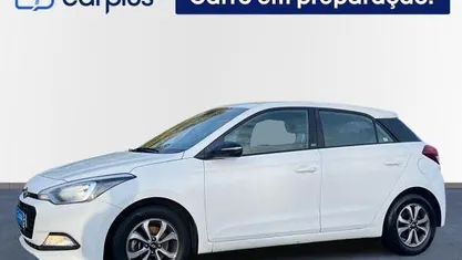 Branco Usado 2018 Hyundai i20 | € 12.000 (Preço justo)
