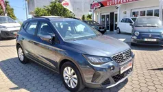 Cinza Usado 2022 Seat Arona Reference SUV | € 16.750 (Preço justo)