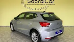 Cinzento Usado 2022 Seat Ibiza Style | € 16.000 (Preço justo)