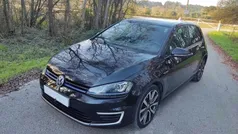 Preto Usado 2015 VW Golf VII GTE Sedan | € 19.500 (Preço justo)