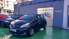 Preto Usado 2014 Toyota Yaris Comfort Citadino | € 9.990 (Preço justo)