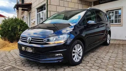 Preto Usado 2019 VW Touran Monovolume | € 19.900 (Preço justo)