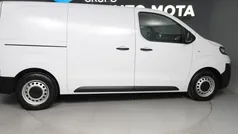 Branco Novo 2024 Opel Vivaro-e Combi Van | € 29.990