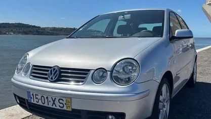 Cinzento Usado 2004 VW Polo Citadino | € 4.500 (Preço justo)
