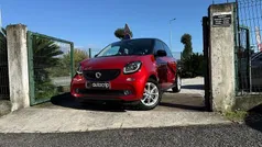 Vermelho Usado 2016 Smart ForFour Passion Citadino | € 11.360 (Preço justo)
