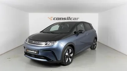Cinza Usado 2023 BYD Dolphin Design Citadino | € 24.890 (Bom preço)