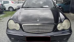 Usado 2001 Mercedes C200 Elegance Sedan | € 4.999 (Preço justo)