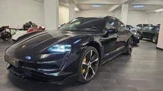 Usado 2022 Porsche Taycan Sedan | € 99.500