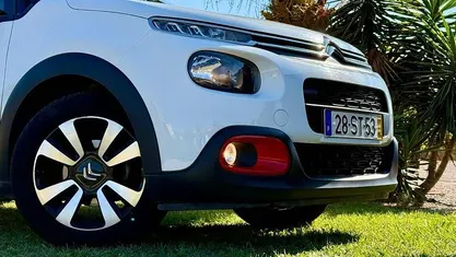 Branco Usado 2017 Citroën C3 Shine Sedan | € 10.500 (Preço justo)