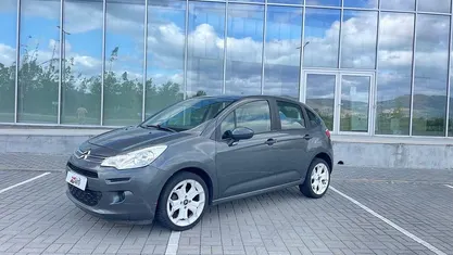 Cinza Usado 2016 Citroën C3 PureTech Citadino | € 7.500 (Bom preço)