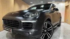 Preto Usado 2015 Porsche Cayenne SUV | € 42.900 (Preço justo)