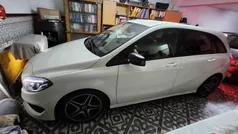 Branco Usado 2015 Mercedes B180 Monovolume | € 17.000 (Preço elevado)